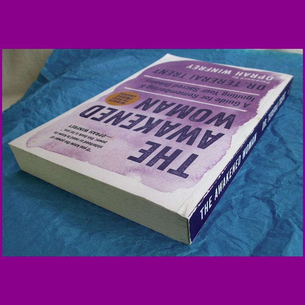 Book - The Awakened Woman: A Guide to Remembering & Igniting Your Sacred Dreams - Picture 10 of 10